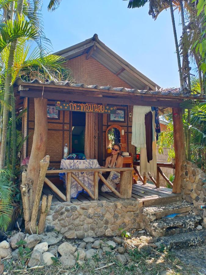 Sunny Tayai Hostel Pai Exterior foto