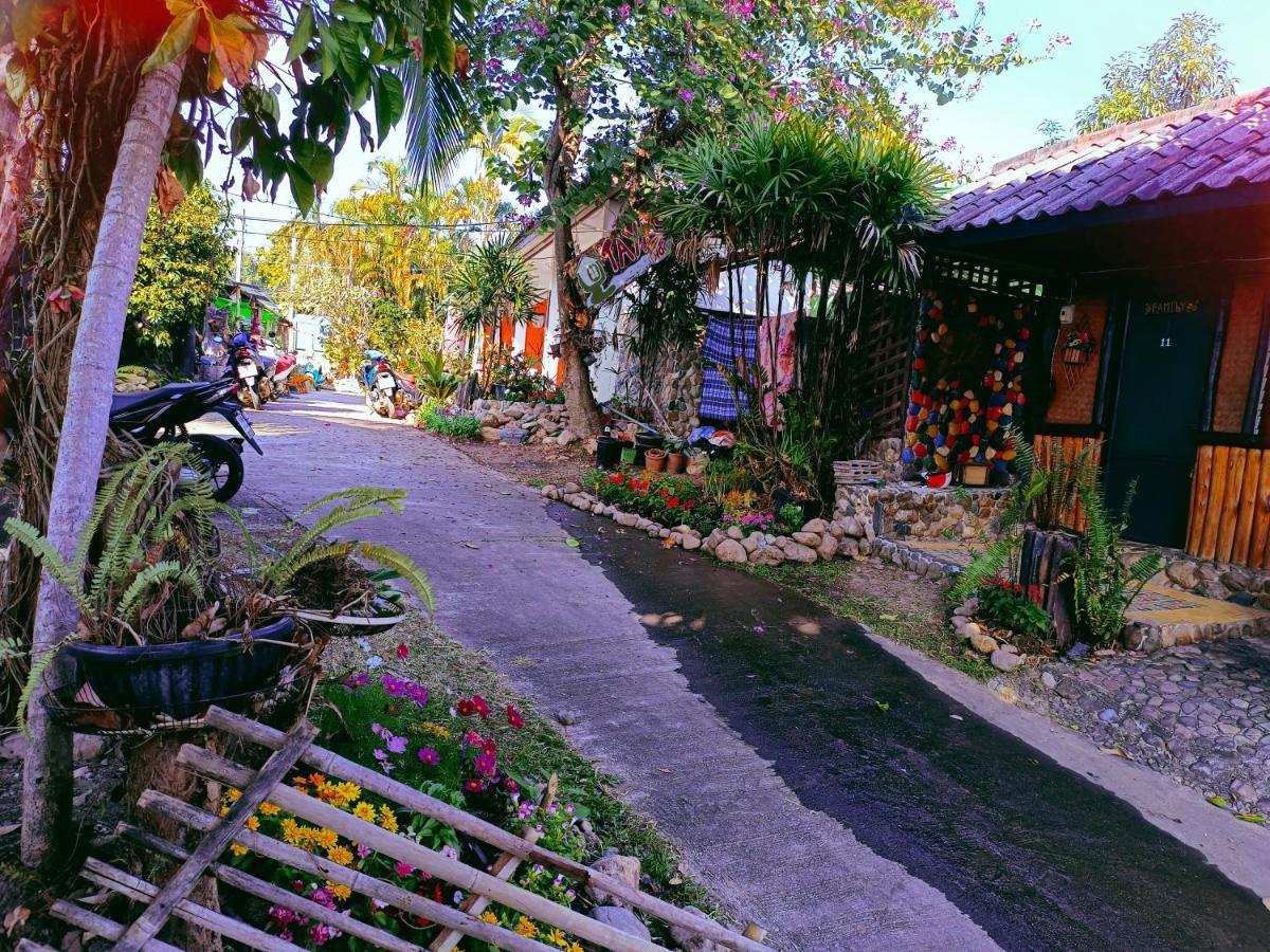 Sunny Tayai Hostel Pai Exterior foto